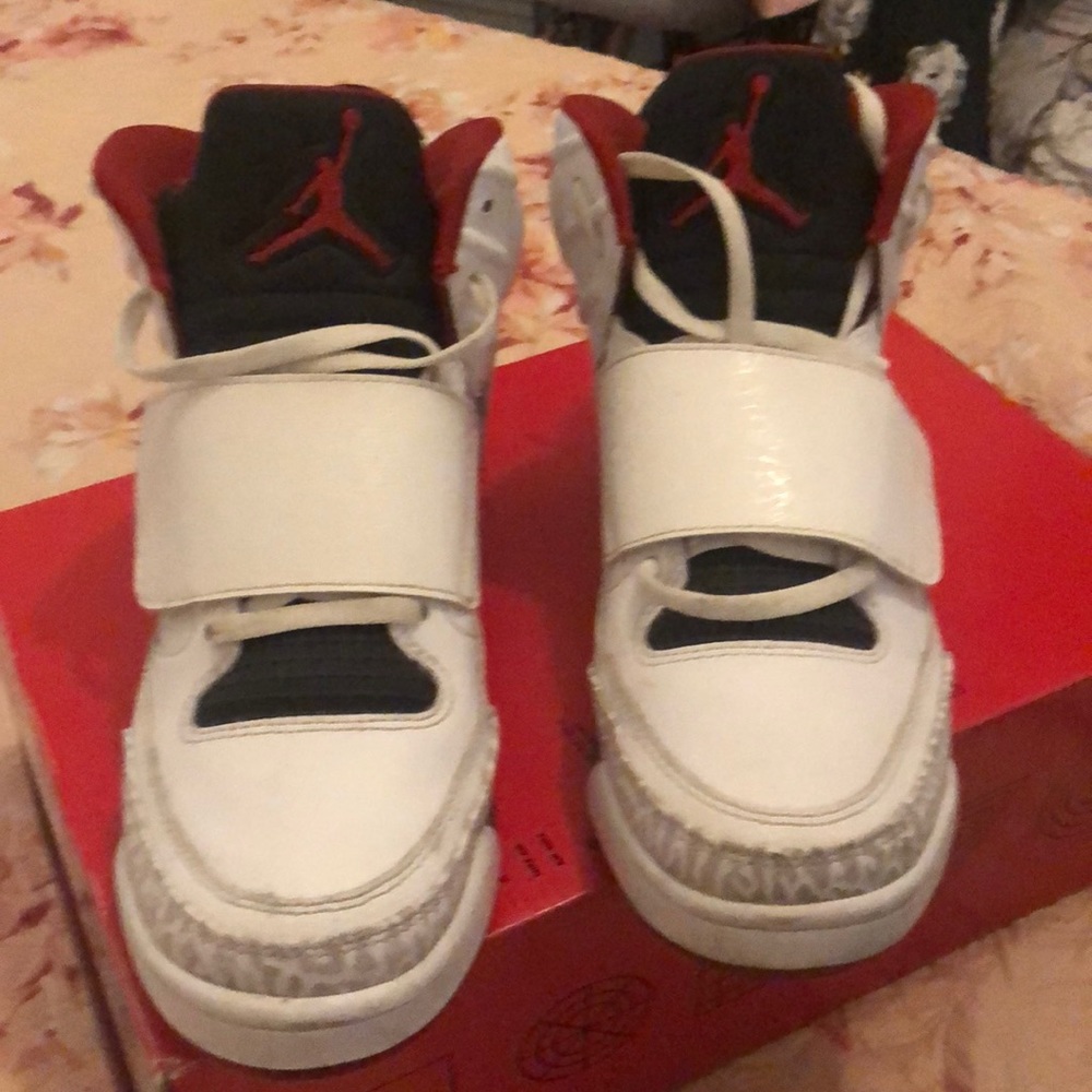 Jordan Son of Mars Size 6.5 boys